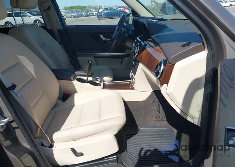 2014 Mercedes-Benz Glk 350 4Matic z USA, uszkodzony, nr VIN WDCGG8JB7EG223279